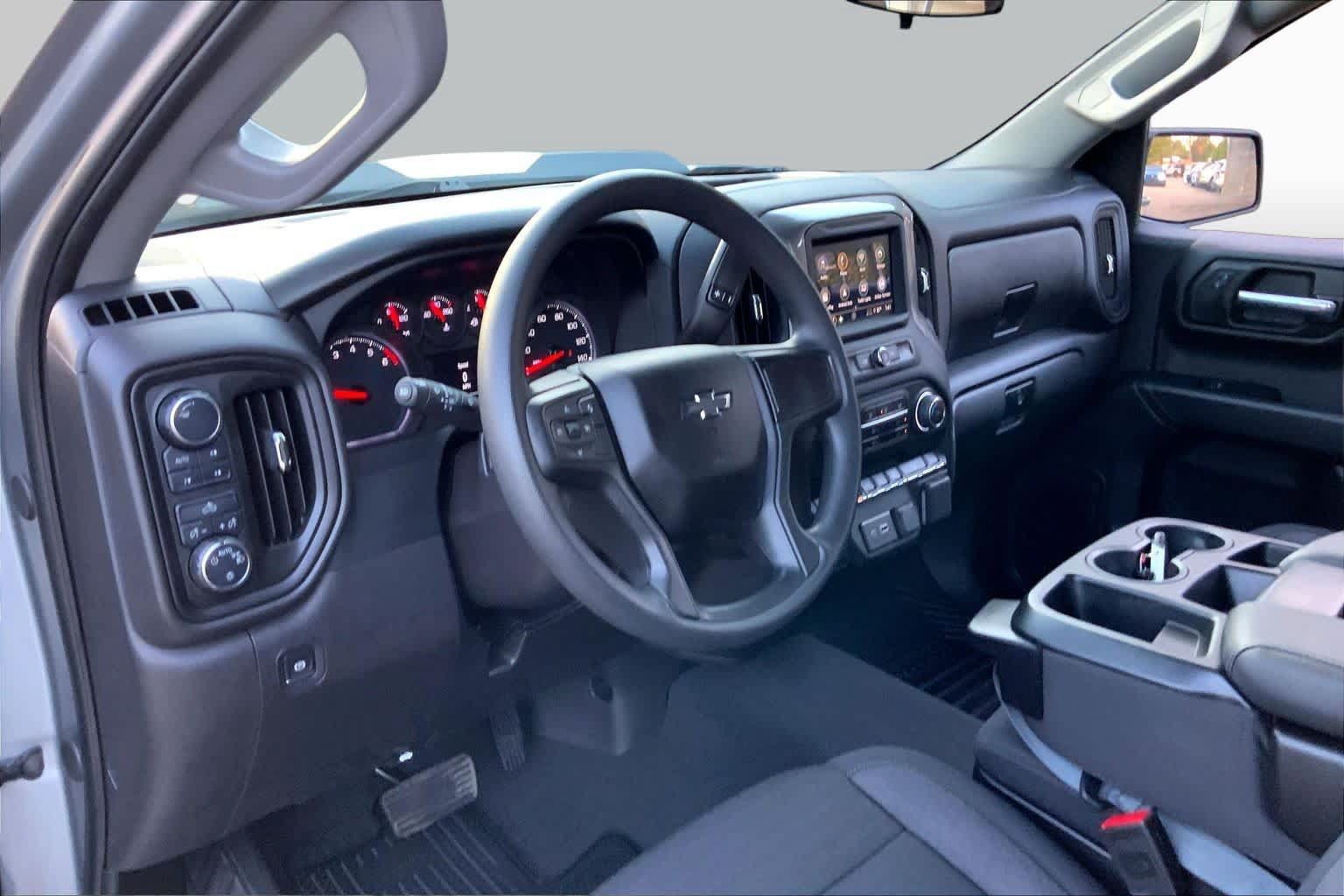 Used 2024 Chevrolet Silverado 1500 Custom Trail Boss AWD/4WD image 17