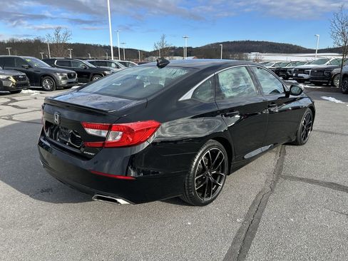 Used 2019 Honda Accord Sport image 7