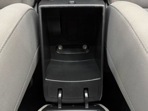 Used 2019 Hyundai Elantra Value Edition FWD image 33