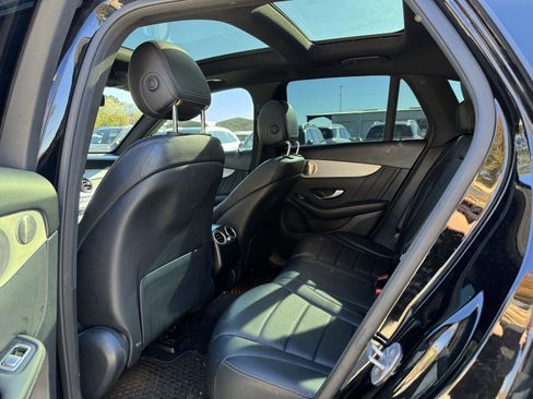 Certified 2021 Mercedes-Benz GLC 300 image 17