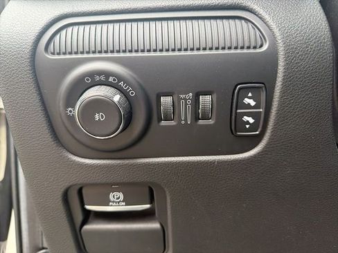 Used 2022 Jeep Wagoneer Series I w/ Convenience Group I image 6