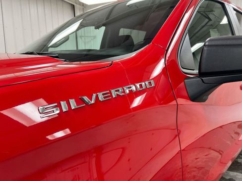Used 2022 Chevrolet Silverado 1500 Custom AWD/4WD image 25