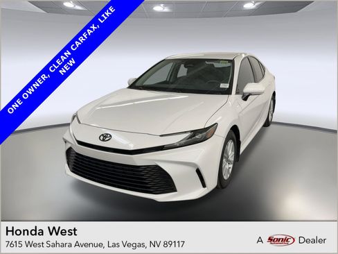 Used 2026 Toyota Camry LE image 1