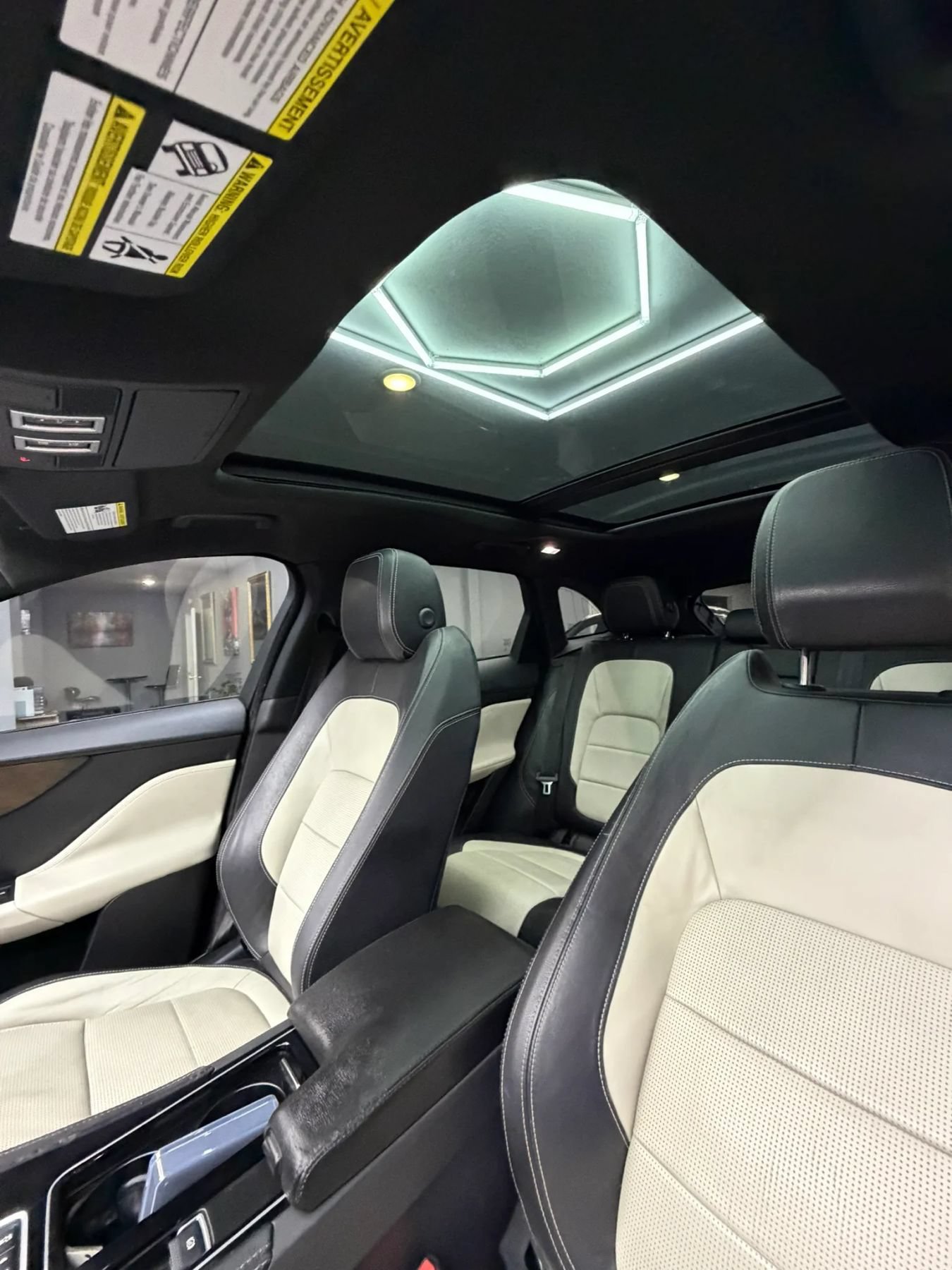 Used 2018 Jaguar F-PACE R-Sport AWD/4WD image 18