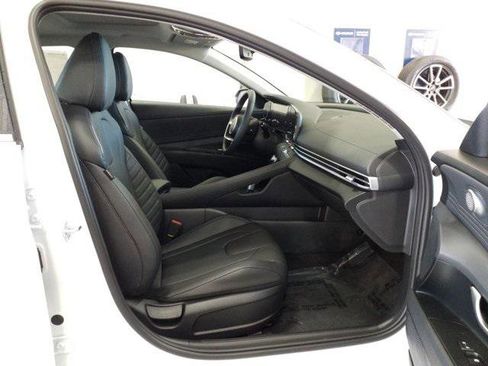 New 2026 Hyundai Elantra Limited image 18
