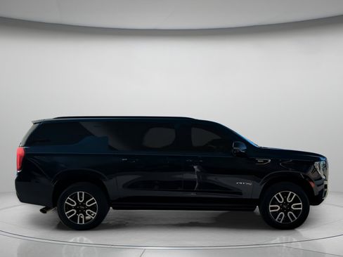 Used 2021 GMC Yukon XL AT4 w/ AT4 Premium Package image 32