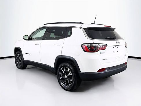 Used 2022 Jeep Compass Latitude w/ Convenience Group AWD/4WD image 9