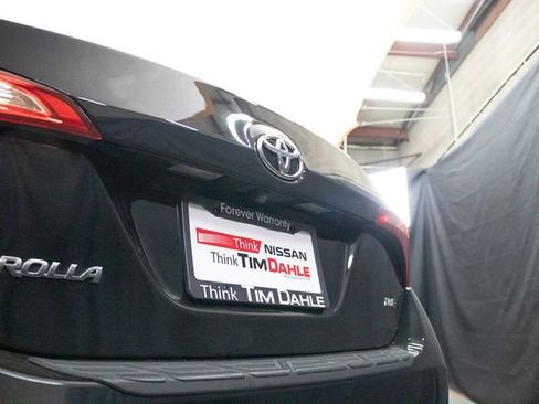 Used 2017 Toyota Corolla LE image 13