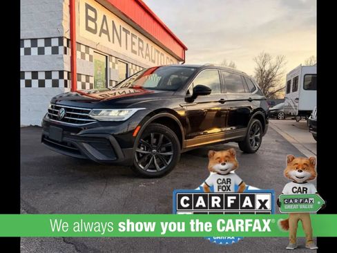 Used 2022 Volkswagen Tiguan SE image 1