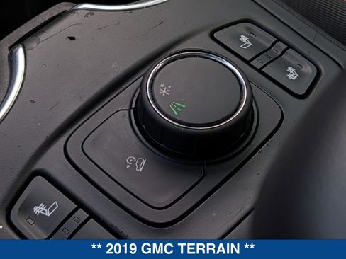 Used 2019 GMC Terrain SLT FWD image 31