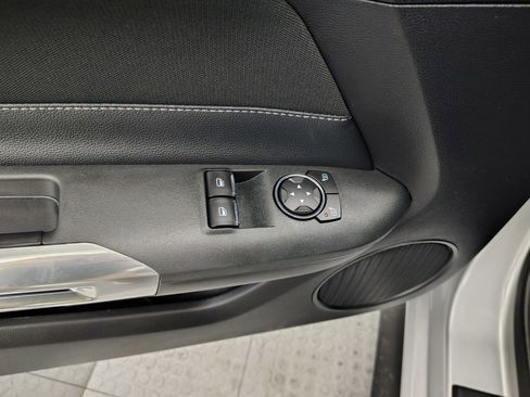 Used 2018 Ford Mustang Coupe image 18