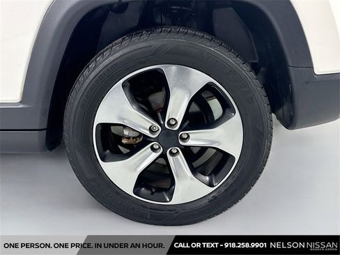 Used 2018 Jeep Compass Latitude w/ Popular Equipment Group image 28