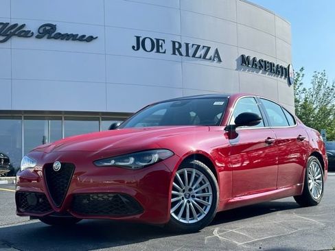 Used 2024 Alfa Romeo Giulia Sprint RWD image 1