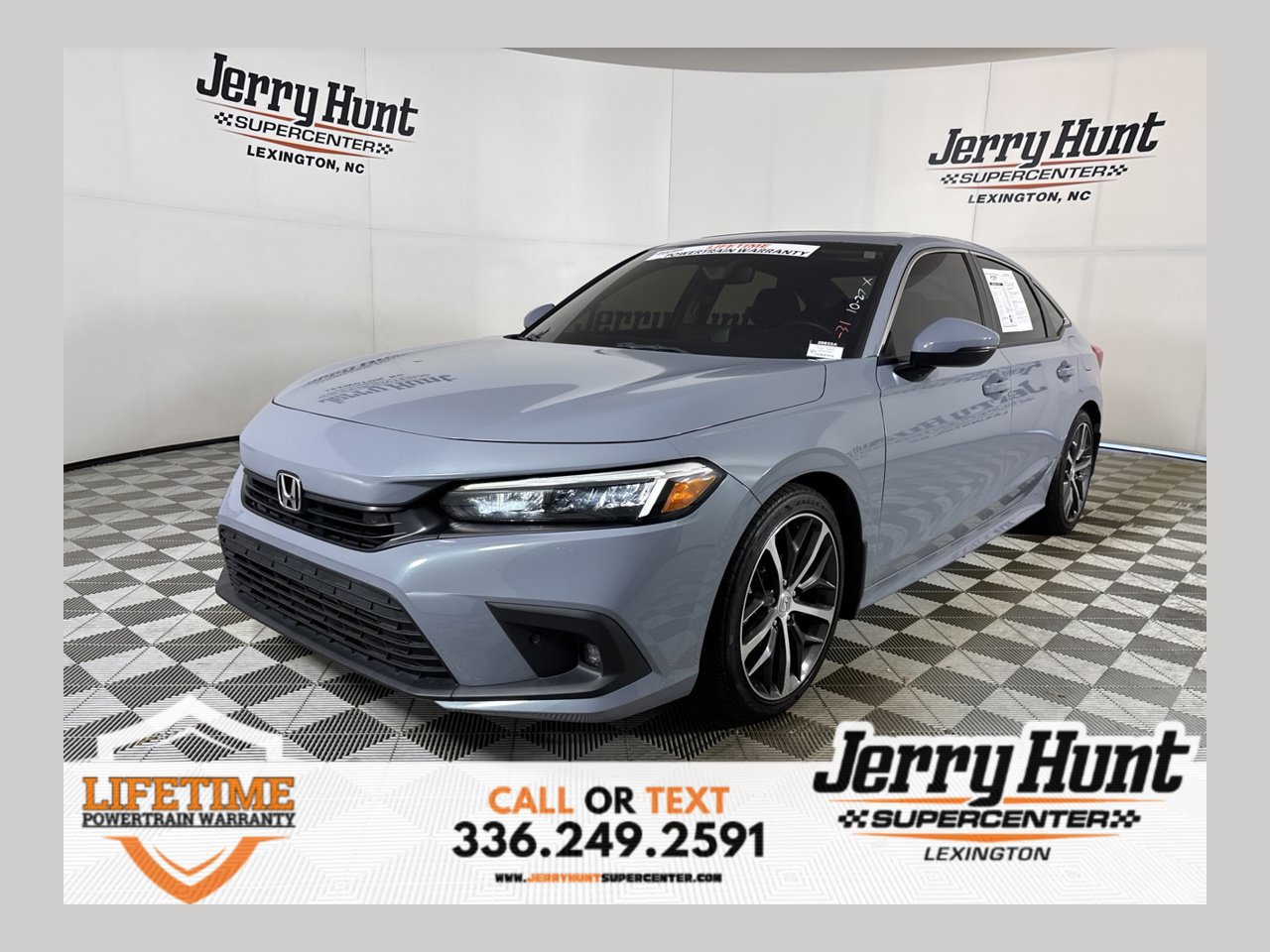 Used 2024 Honda Civic Touring image 1