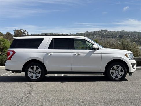 Used 2018 Ford Expedition Max XLT image 7