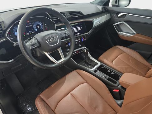 Used 2021 Audi Q3 2.0T Premium w/ Convenience Package AWD/4WD image 19