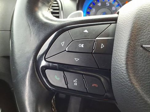 Used 2019 Chrysler 300 S image 19