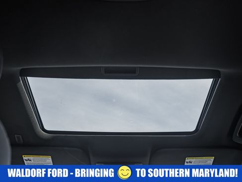 Used 2013 Ford Taurus SEL image 26