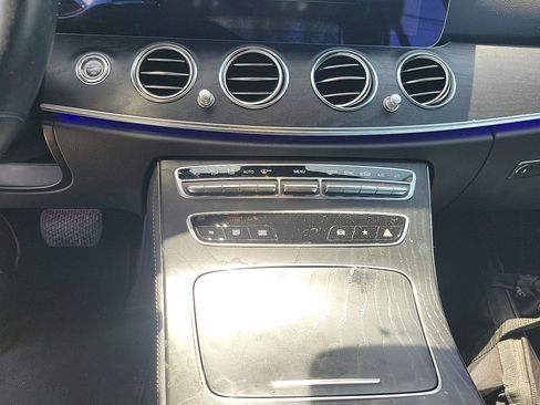 Used 2023 Mercedes-Benz E 350 4MATIC Sedan image 29