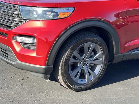 Certified 2023 Ford Explorer XLT w/ Equipment Group 202A AWD/4WD image 9