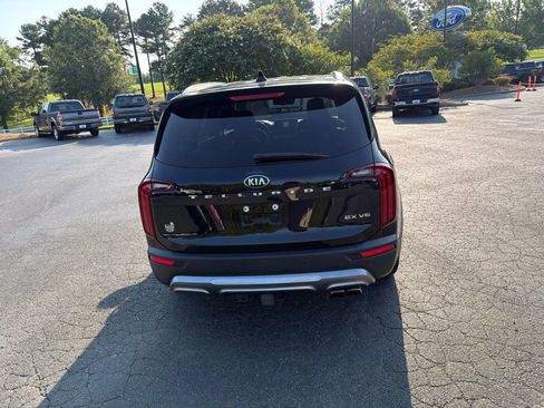 Used 2021 Kia Telluride EX w/ EX Premium Package FWD image 17