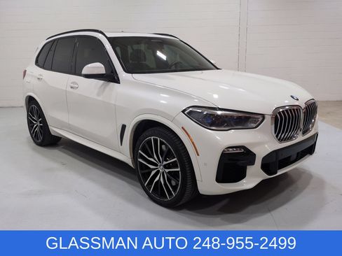Used 2019 BMW X5 xDrive40i w/ M Sport Package AWD/4WD image 1