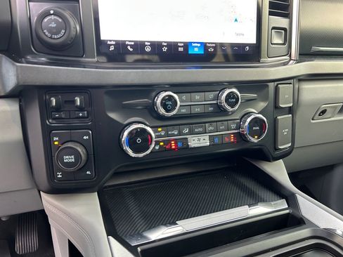 Used 2023 Ford F350 Limited image 35