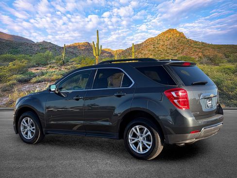 Used 2017 Chevrolet Equinox LT w/ Convenience Package FWD image 8