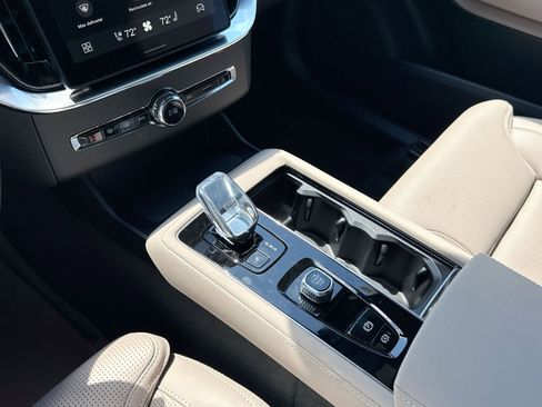 New 2026 Volvo XC90 B6 Ultra w/ Protection Package Premier AWD/4WD image 23