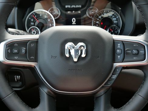 Used 2025 RAM 1500 Big Horn AWD/4WD image 25