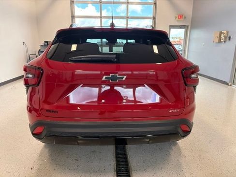 New 2026 Chevrolet Trax RS w/ Sunroof Package FWD image 12
