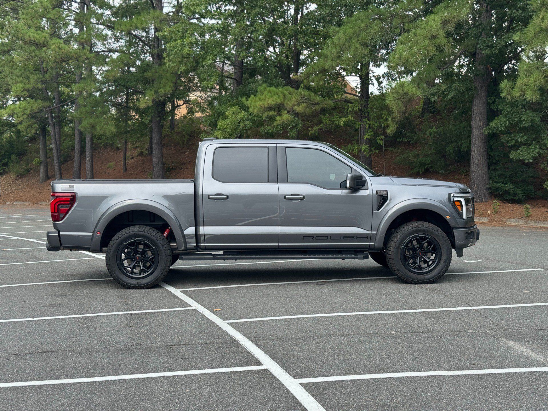 Used 2025 Ford F150 Lariat w/ Equipment Group 502A High AWD/4WD image 16