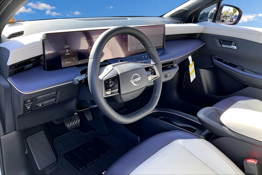 New 2026 Nissan Leaf SV+ w/ Floor Mat Package (SV+) FWD image 7