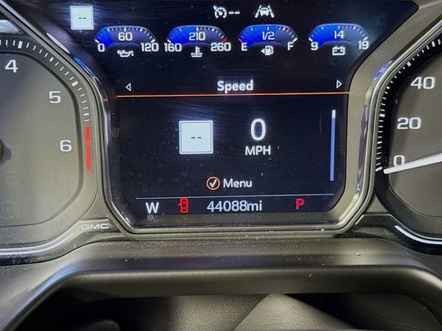 Used 2021 GMC Yukon SLT w/ SLT Premium Package image 12