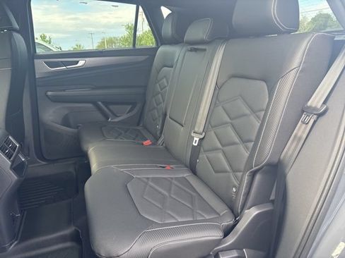 New 2026 Volkswagen Atlas Cross Sport SE AWD/4WD image 39
