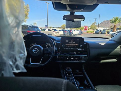 Used 2022 Nissan Pathfinder SV w/ Cargo Package FWD image 11