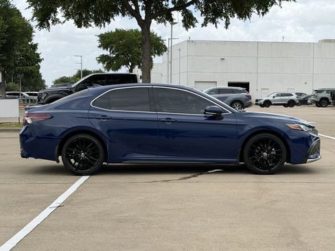Used 2023 Toyota Camry XSE FWD image 3