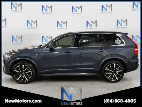Used 2022 Volvo XC90 T6 Momentum w/ Climate Package AWD/4WD image 2