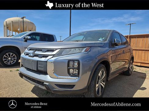 Used 2021 Mitsubishi Outlander Sport SE image 1