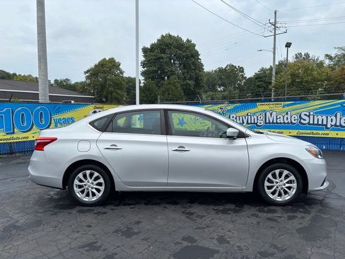 Used 2019 Nissan Sentra SV FWD image 2