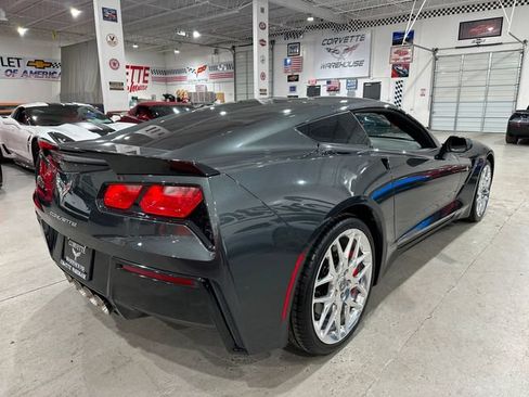 Used 2019 Chevrolet Corvette Stingray Coupe w/ 1LT RWD image 22