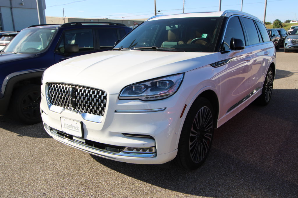 Used 2024 Lincoln Aviator Black Label AWD/4WD image 4