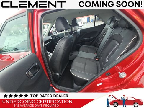 Used 2024 Hyundai Venue Limited FWD image 4