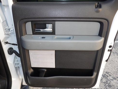 Used 2013 Ford F150 XLT w/ XLT Chrome Pkg image 25