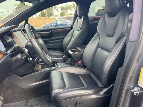 Used 2020 Tesla Model X Long Range AWD/4WD image 19