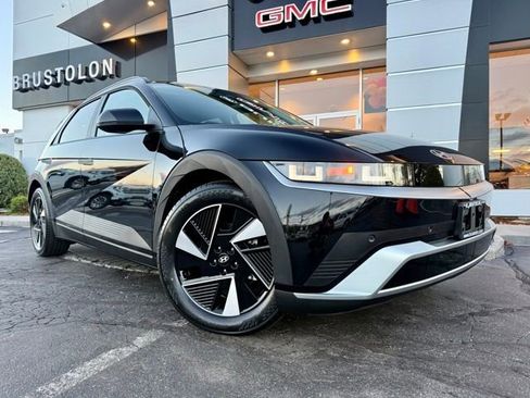 Used 2025 Hyundai Ioniq 5 SEL image 3