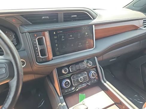 Used 2023 GMC Yukon Denali Ultimate AWD/4WD image 31