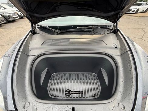 Used 2021 Tesla Model Y Long Range image 30