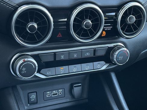 Used 2025 Nissan Sentra SV image 32