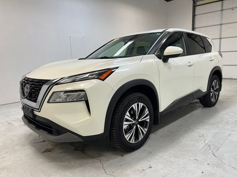 Used 2023 Nissan Rogue SV AWD/4WD image 12